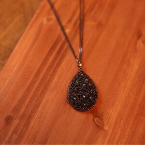Black Teardrop Pendant Necklace